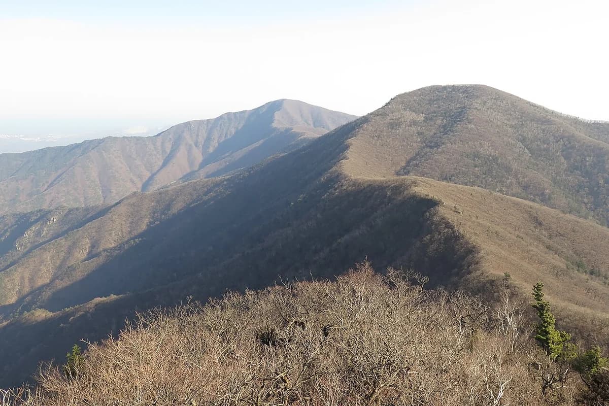 Baekdudaegan Hiking Guide: Korea's 701-km Ridge Trail