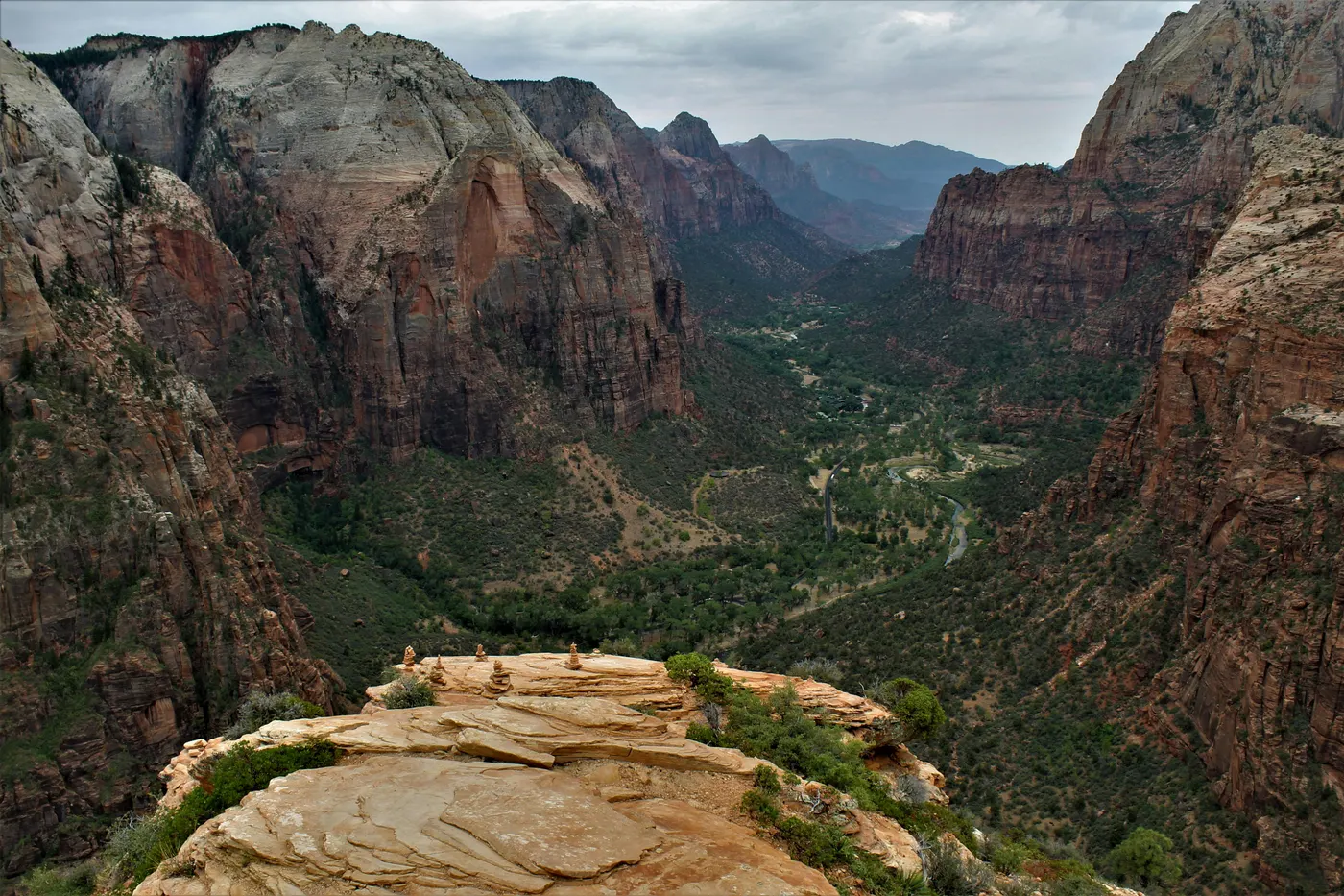 Angels Landing Walter's Wiggles switchbacks Zion