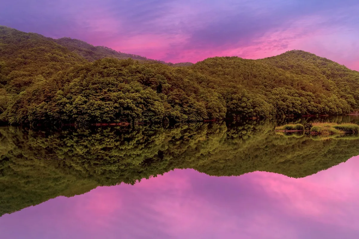 Mudeungsan Seoseokdae columnar joints ridge view UNESCO geopark