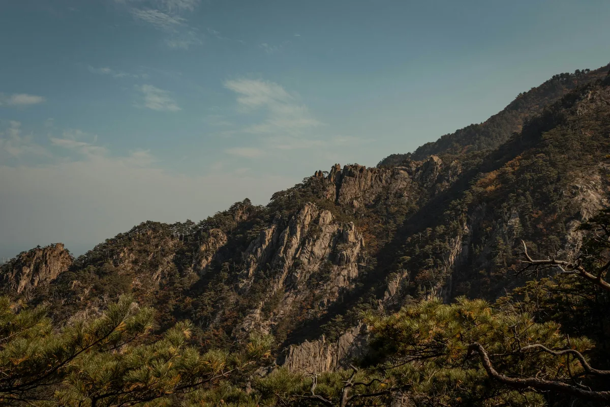 Seoraksan autumn maple foliage Ulsanbawi granite October