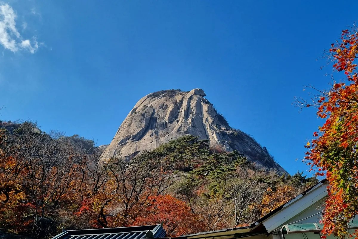 Wolchulsan Dogapsa temple autumn foliage Korea National Treasure